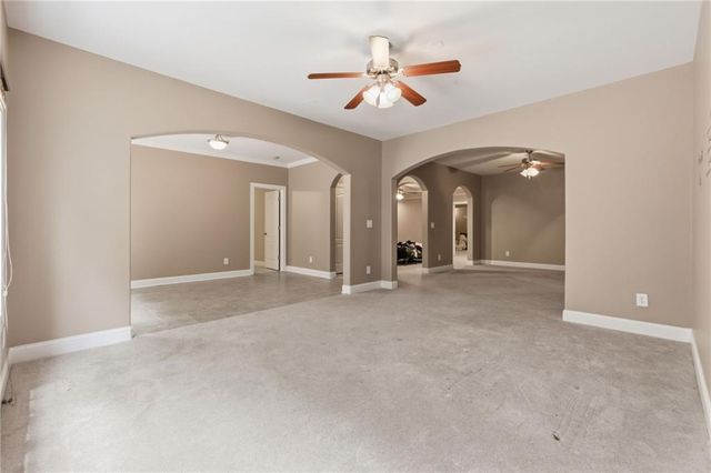 1085 Eagles Brooke Drive, Locust Grove, GA 30248