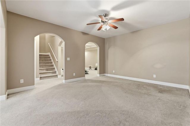 1085 Eagles Brooke Drive, Locust Grove, GA 30248