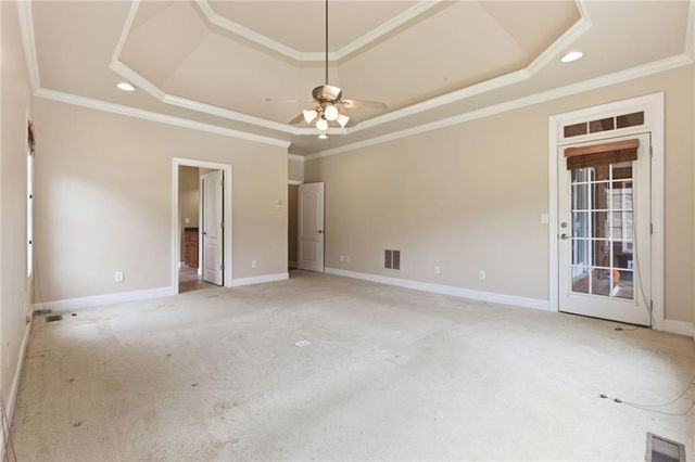 1085 Eagles Brooke Drive, Locust Grove, GA 30248