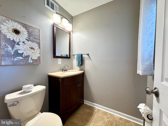 211 QUEEN ANNE RD, Stevensville, MD 21666