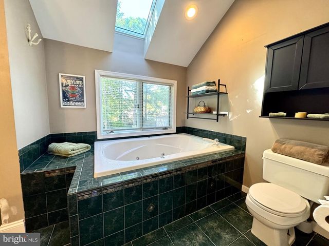 211 QUEEN ANNE RD, Stevensville, MD 21666