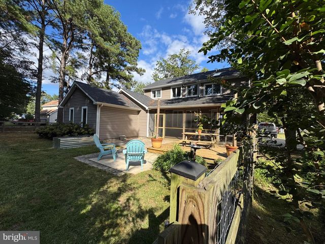 211 QUEEN ANNE RD, Stevensville, MD 21666