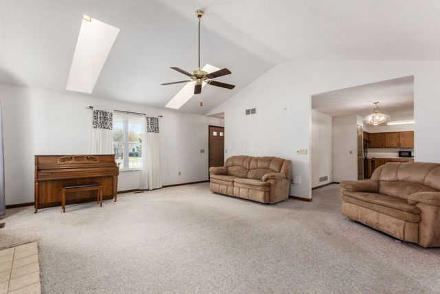 7320 Rinnert Avenue, Blacklick, OH 43004