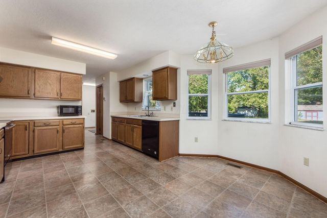 7320 Rinnert Avenue, Blacklick, OH 43004