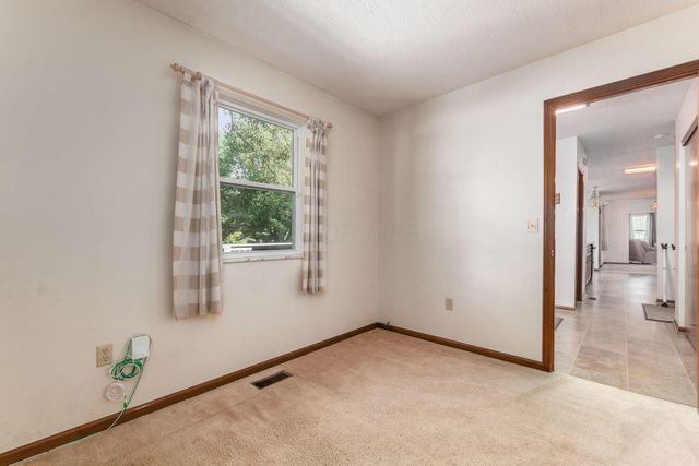 7320 Rinnert Avenue, Blacklick, OH 43004