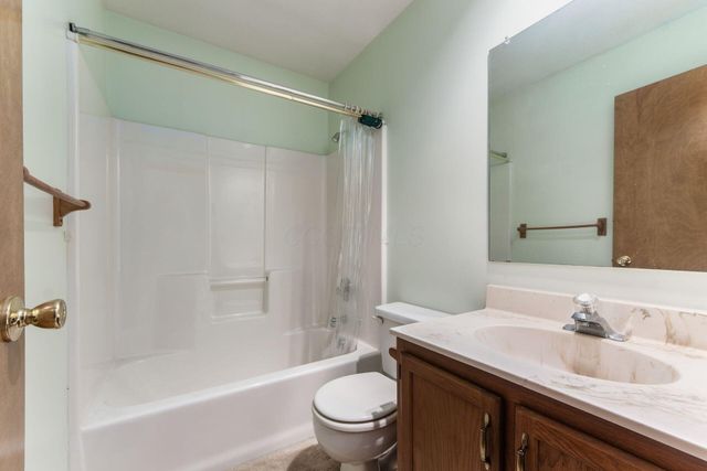 7320 Rinnert Avenue, Blacklick, OH 43004