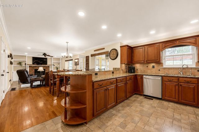 1445 Corona Drive, Lexington, KY 40514