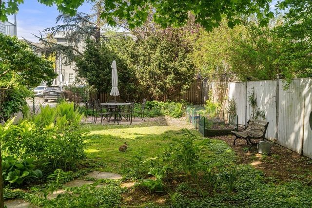 986 Memorial Drive 104, Cambridge, MA 02138