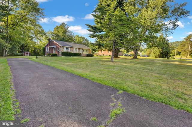 40 MONOCACY RD, Birdsboro, PA 19508
