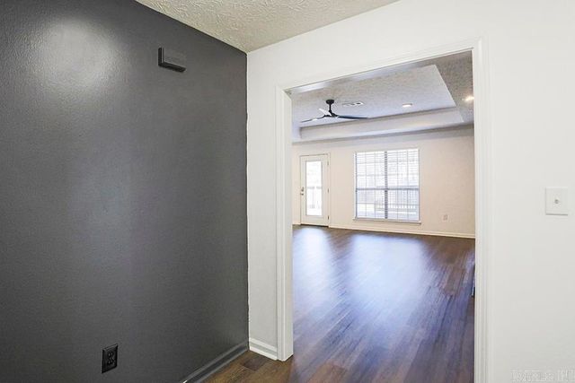 8 Garden Oaks Drive, Maumelle, AR 72113