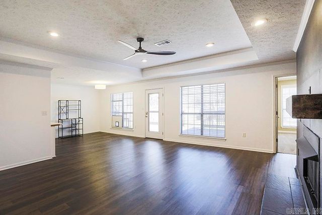 8 Garden Oaks Drive, Maumelle, AR 72113