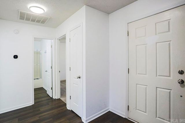 8 Garden Oaks Drive, Maumelle, AR 72113