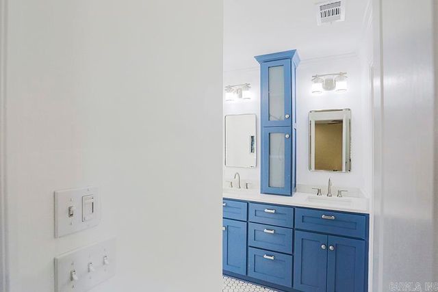 8 Garden Oaks Drive, Maumelle, AR 72113