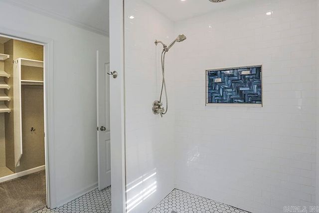 8 Garden Oaks Drive, Maumelle, AR 72113