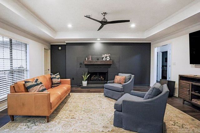 8 Garden Oaks Drive, Maumelle, AR 72113