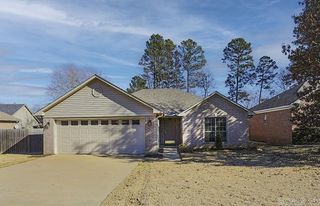 8 Garden Oaks Drive, Maumelle, AR 72113