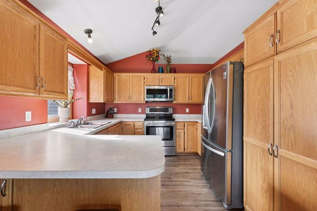 617 Highland Circle, Circle Pines, MN 55014