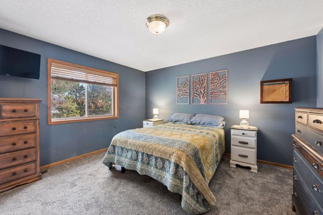 617 Highland Circle, Circle Pines, MN 55014