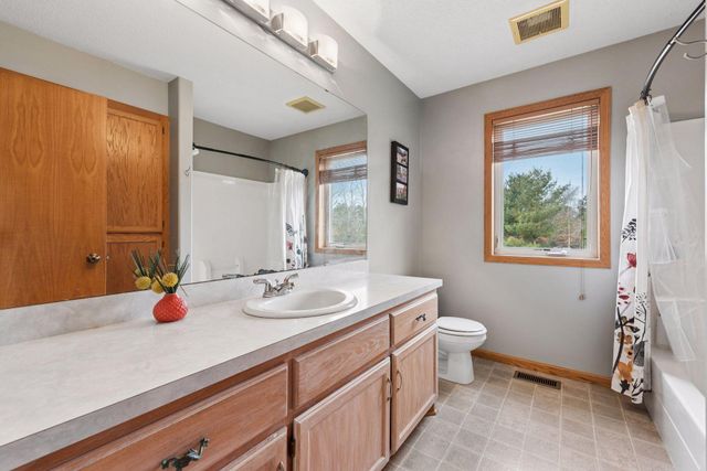 617 Highland Circle, Circle Pines, MN 55014