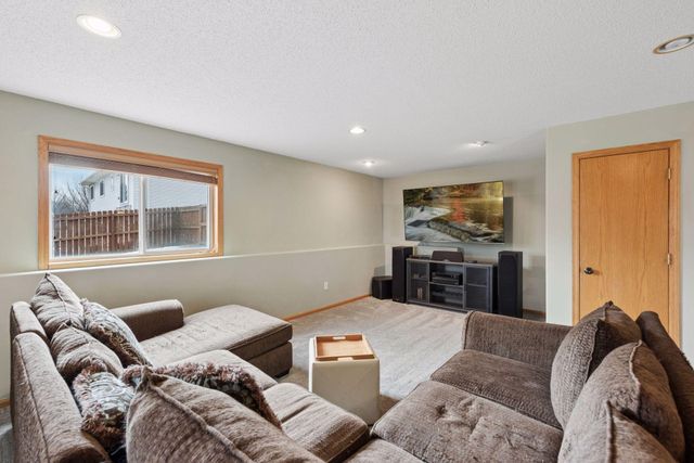 617 Highland Circle, Circle Pines, MN 55014