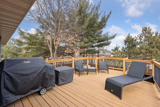 617 Highland Circle, Circle Pines, MN 55014