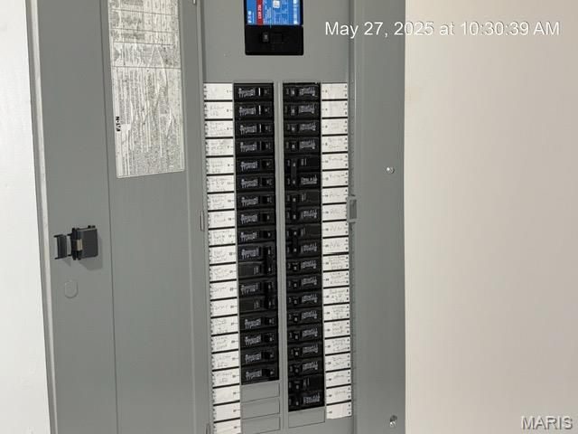 327 Illinois Avenue, Sikeston, MO 63801