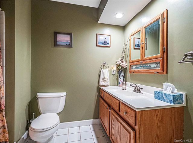 26 Waterbury Road, Warwick, NY 10990