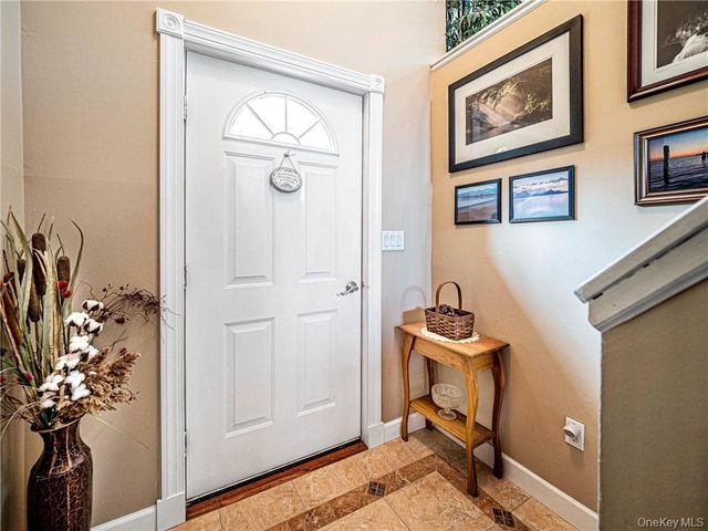 26 Waterbury Road, Warwick, NY 10990