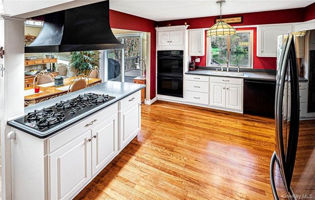 26 Waterbury Road, Warwick, NY 10990