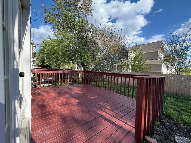 750 Roosevelt Road 750, Hanover Park, IL 60133