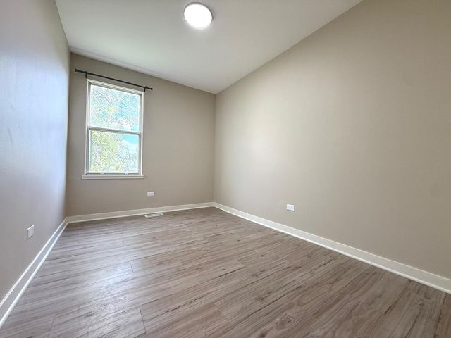 750 Roosevelt Road 750, Hanover Park, IL 60133