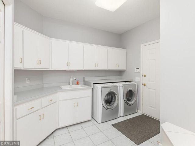4085 Everest Lane N, Plymouth, MN 55446