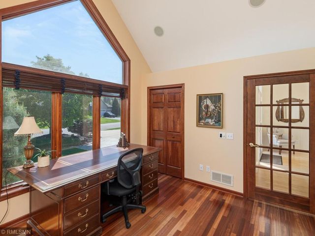 4085 Everest Lane N, Plymouth, MN 55446