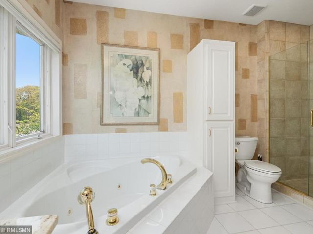4085 Everest Lane N, Plymouth, MN 55446