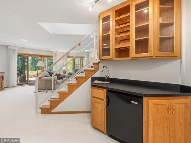 4085 Everest Lane N, Plymouth, MN 55446