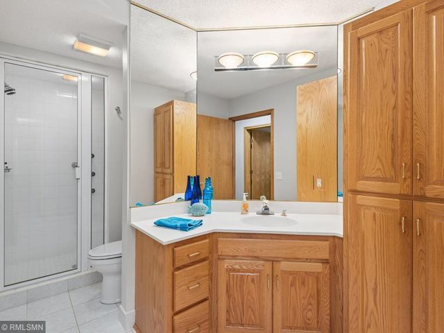 4085 Everest Lane N, Plymouth, MN 55446