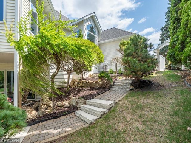 4085 Everest Lane N, Plymouth, MN 55446