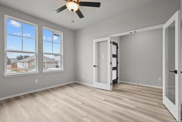 6618 Comanche Valley, San Antonio, TX 78247