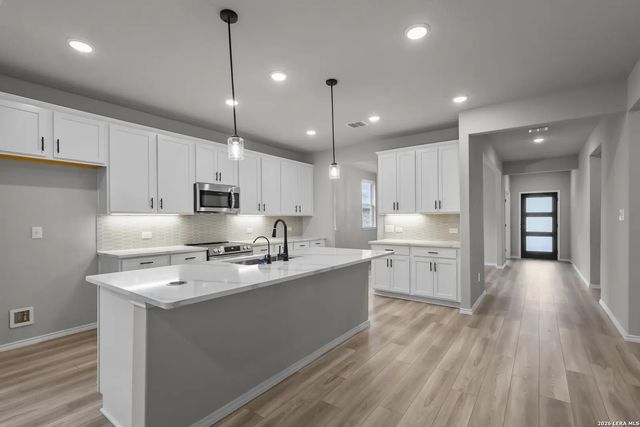 6618 Comanche Valley, San Antonio, TX 78247
