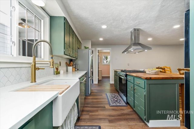 7646 W Colt Dr, Boise, ID 83709