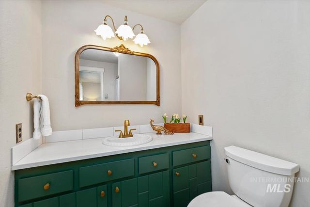 7646 W Colt Dr, Boise, ID 83709
