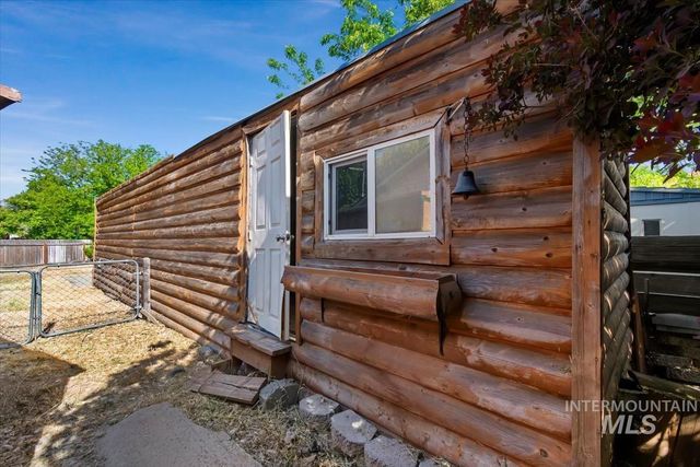 7646 W Colt Dr, Boise, ID 83709