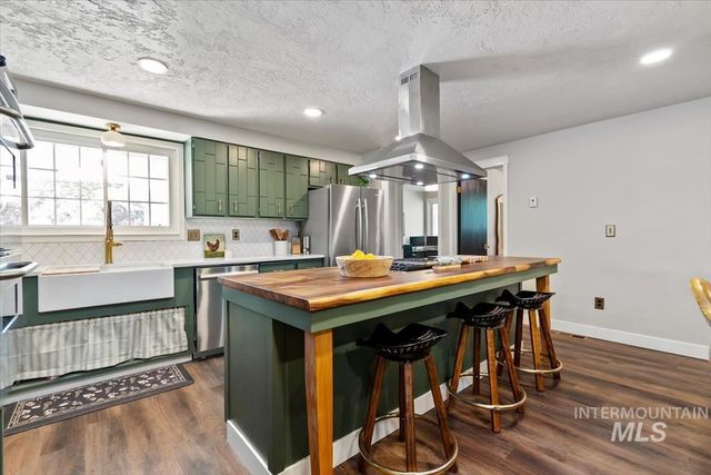 7646 W Colt Dr, Boise, ID 83709