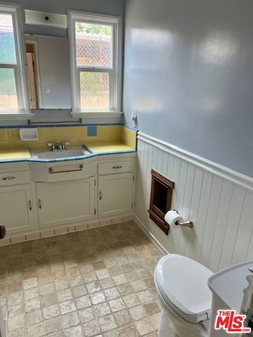 11036 Culver Boulevard, Culver City, CA 90230