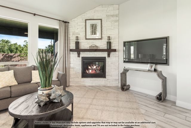 201 Claywood Drive, Glenn Heights, TX 75154