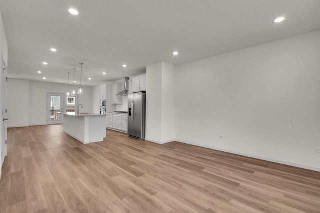 6275 Sandbelt Drive, Lisle, IL 60532