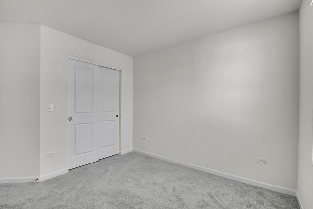 6275 Sandbelt Drive, Lisle, IL 60532