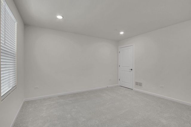 6275 Sandbelt Drive, Lisle, IL 60532