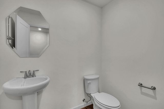 6275 Sandbelt Drive, Lisle, IL 60532