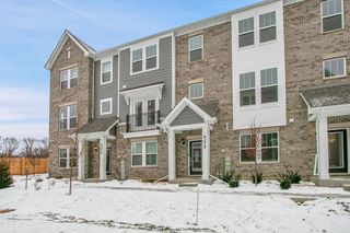 6275 Sandbelt Drive, Lisle, IL 60532